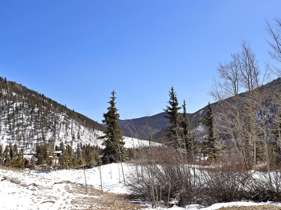 1610 Quicksilver Apartment in Keystone