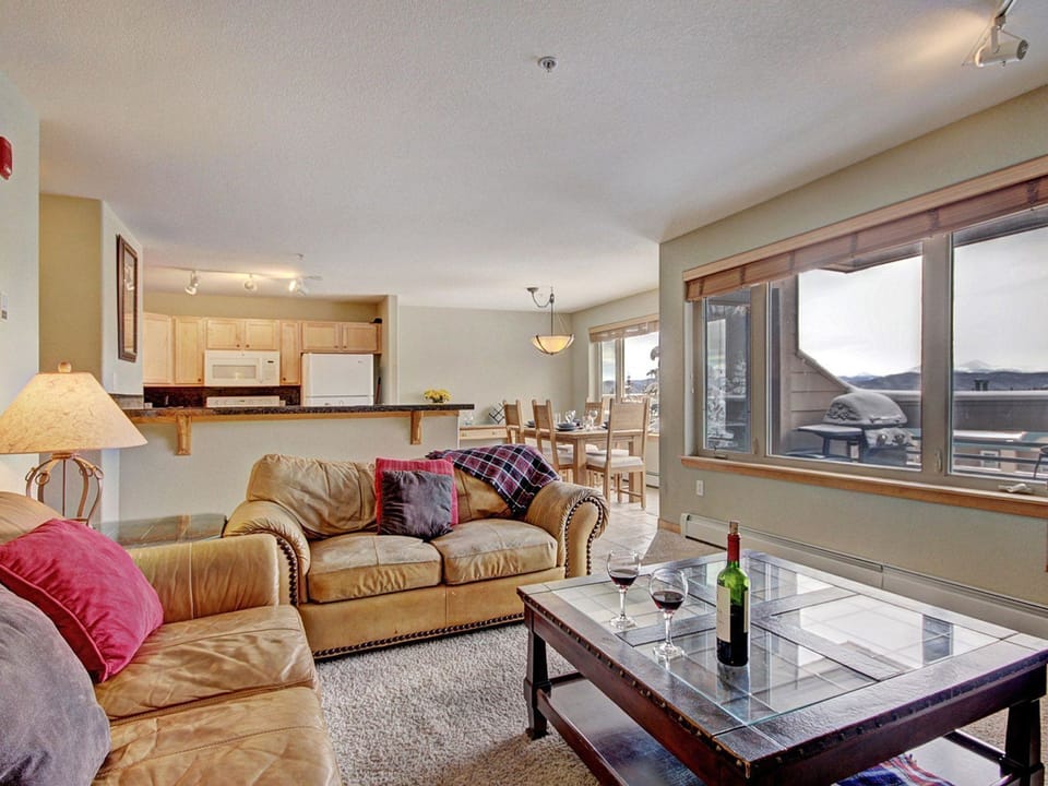 522 Watch Hill Apartment in Wildernest