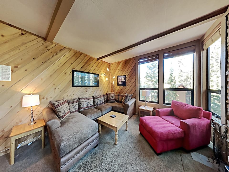 Spacious and Cozy for Family and Friends