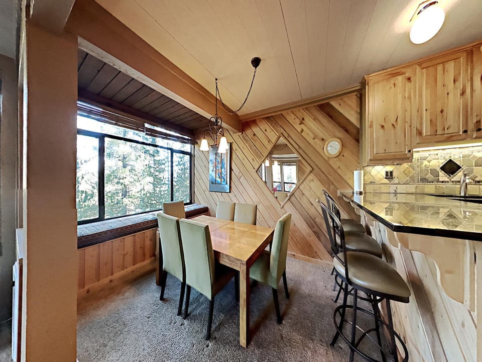 Full Dining Room for Gathering for Holiday Dinners
