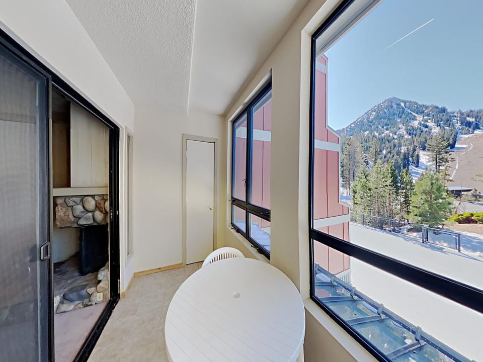 Sunroom with View of Mammoth Mountain