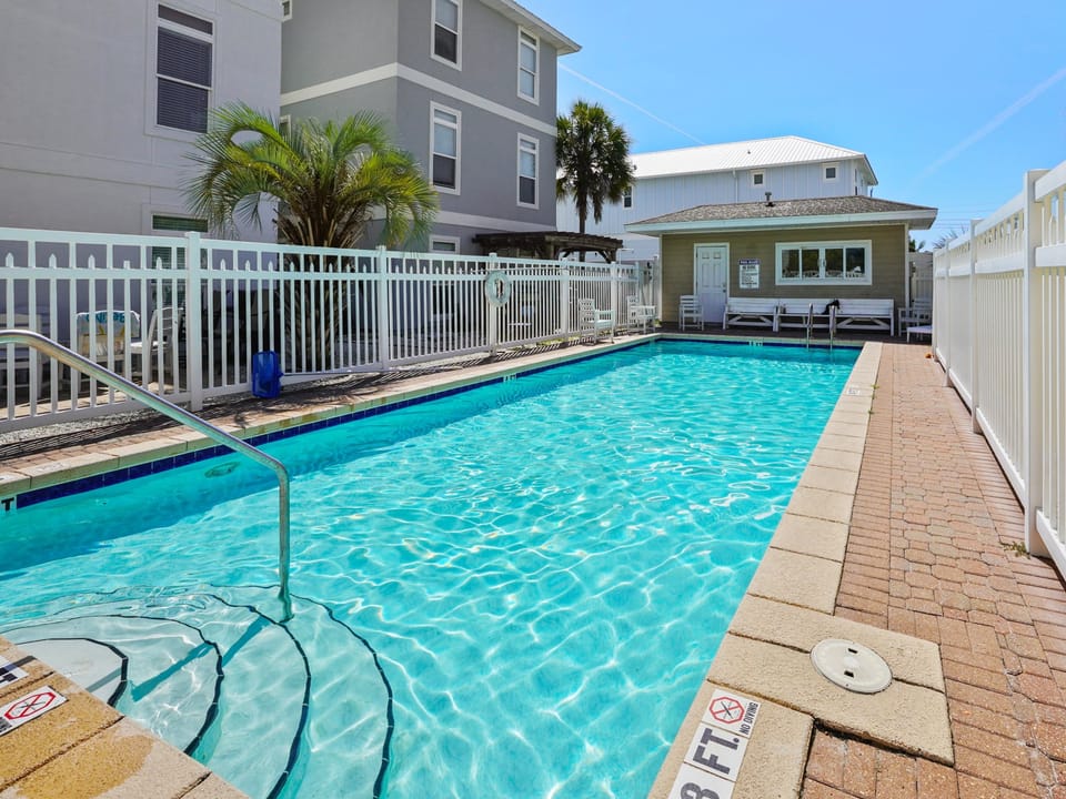 Beach Witch | Large Community Pool 3-5 ft. Depth