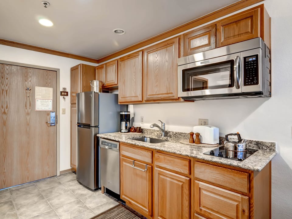 Walk to slopes! Value Studio Condo Apartment in Keystone