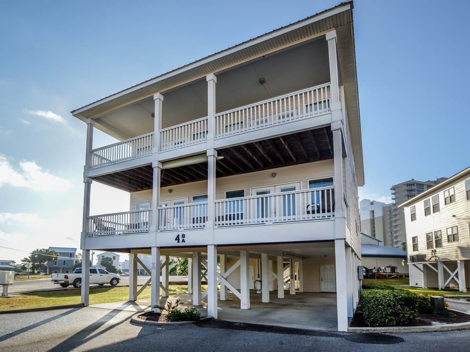 Spinnaker Pointe 4B Townhouse in West Beach