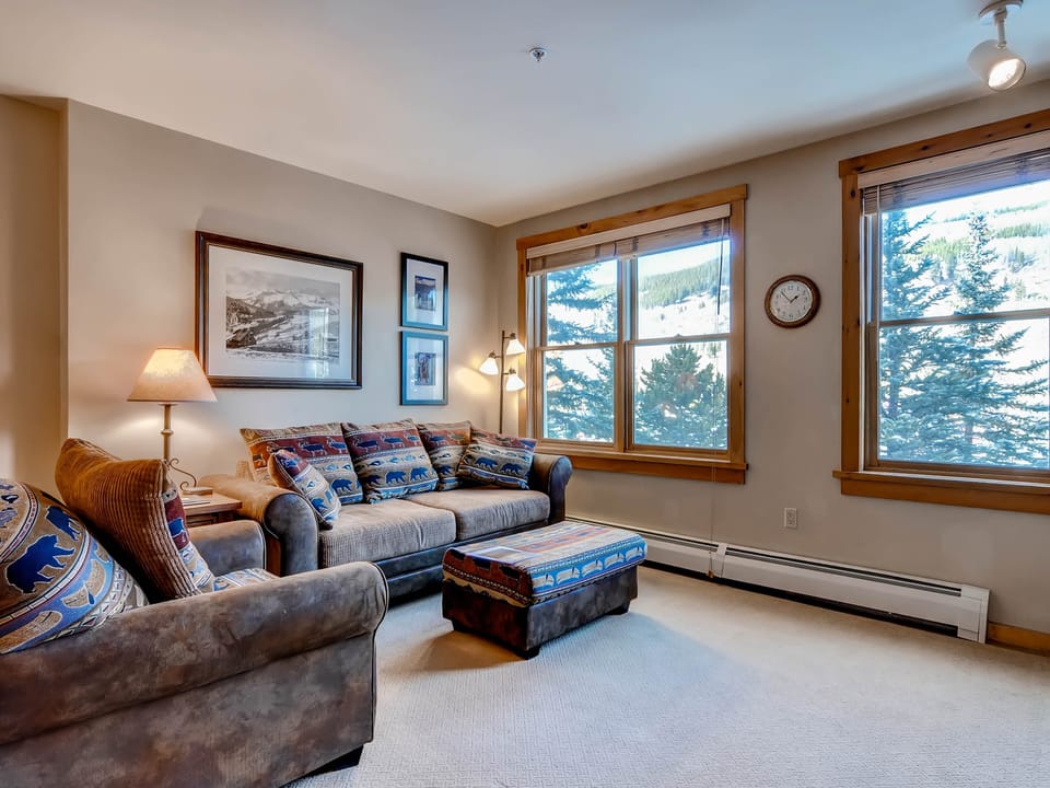 Walk To The Slopes! Full kitchen Sleeps 4 Apartment in Keystone