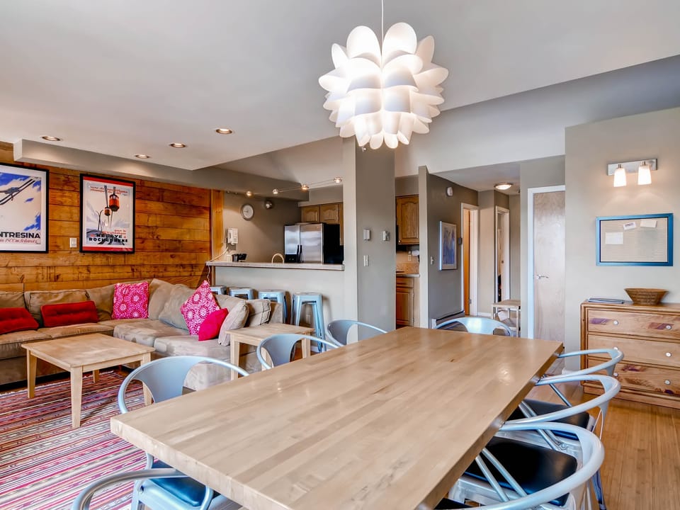Renovated, spacious, beautiful! Stay here & kids ski free! Apartment in Keystone
