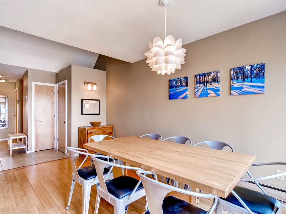 Renovated, spacious, beautiful! Stay here & kids ski free! Apartment in Keystone