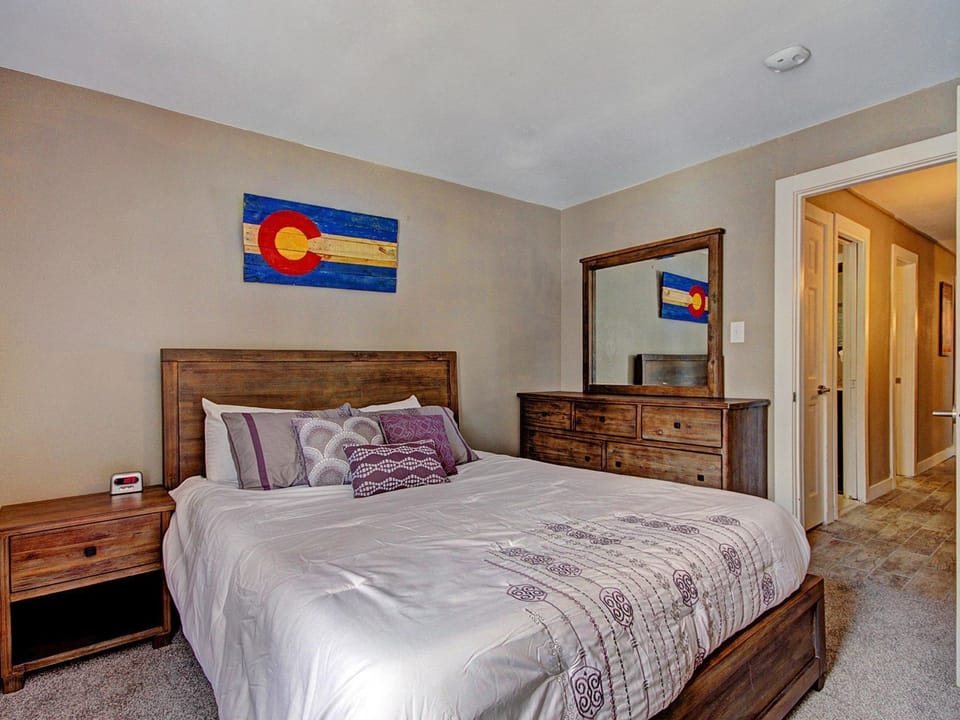 Peak 8 Village E35 Apartment in Breckenridge