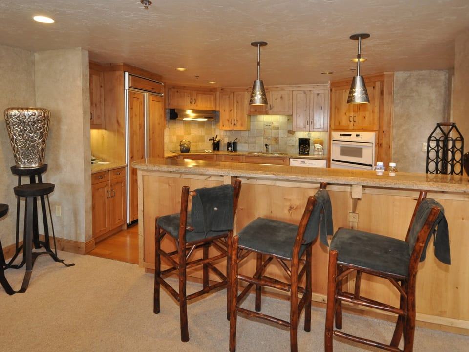 Stunning penthouse with 3,600 sq. ft. of luxury! Save 20% on 7+ Nights! Apartment in Wasatch County