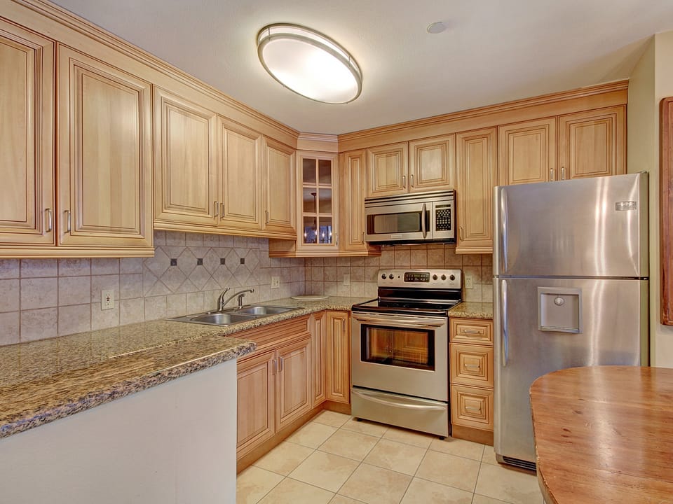 Quaint Studio in Heart of Breck Steps to Snowy Fun Apartment in Breckenridge