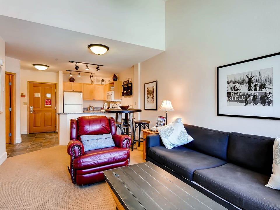 Premier 1Br~Silver Mill 8308-Walk to Slopes! Apartment in Keystone