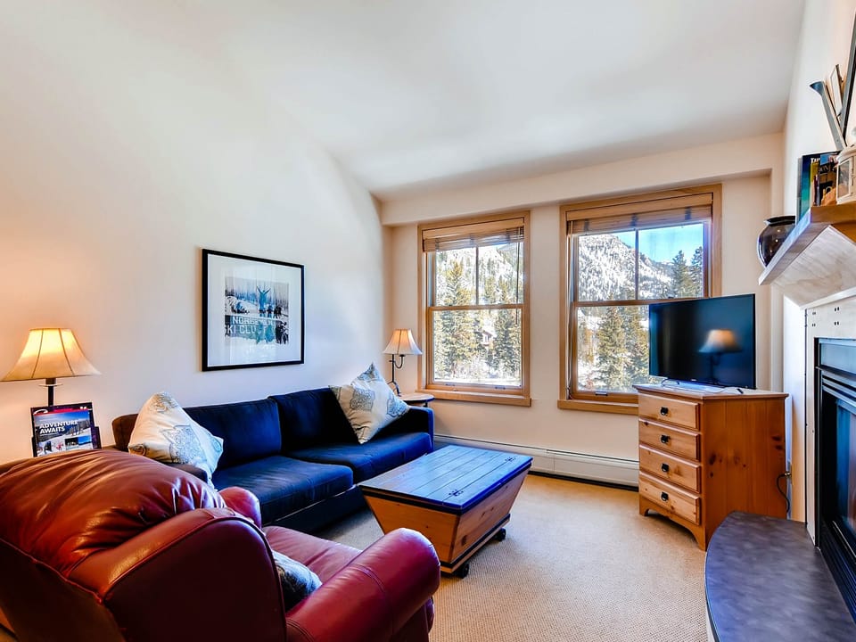 Premier 1Br~Silver Mill 8308-Walk to Slopes! Apartment in Keystone