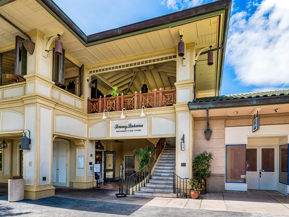 Tommy Bahamas at The Shops at Mauna Lani