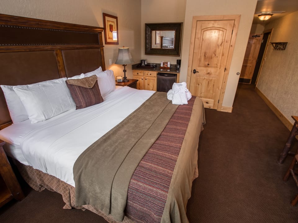 Canyons Village Location Oversized Deck Off Save 20% on 7+ Nights! Apartment in Wasatch County