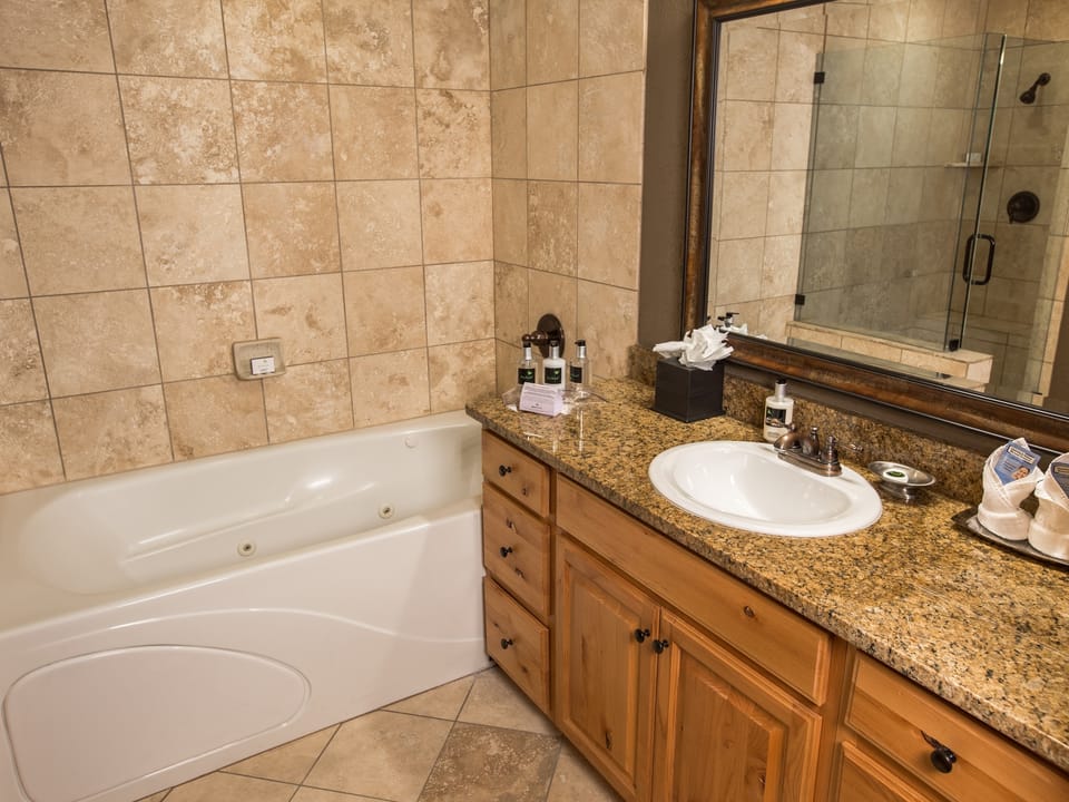 Canyons Village Location Oversized Deck Off Save 20% on 7+ Nights! Apartment in Wasatch County