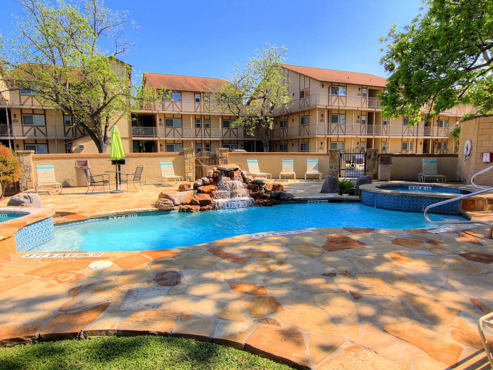 WW B201 Guadalupe Getaway Apartment in New Braunfels