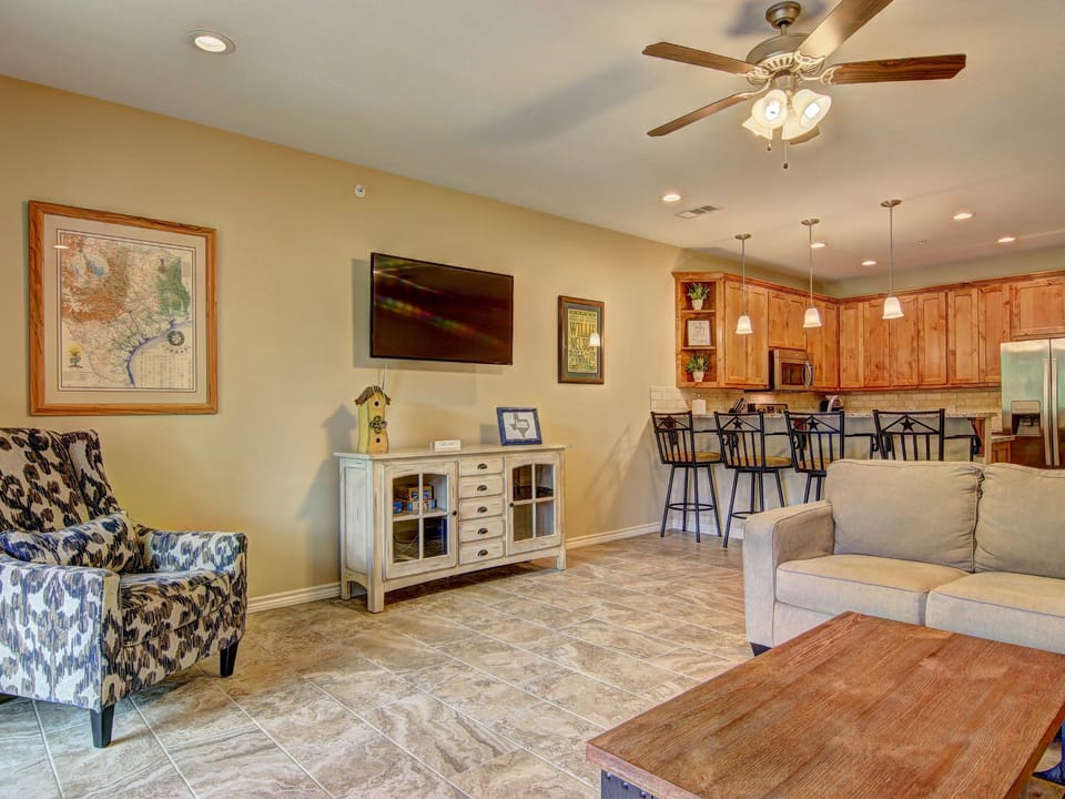 RG 208 Rivendell On The Guadalupe Apartment in Canyon Lake