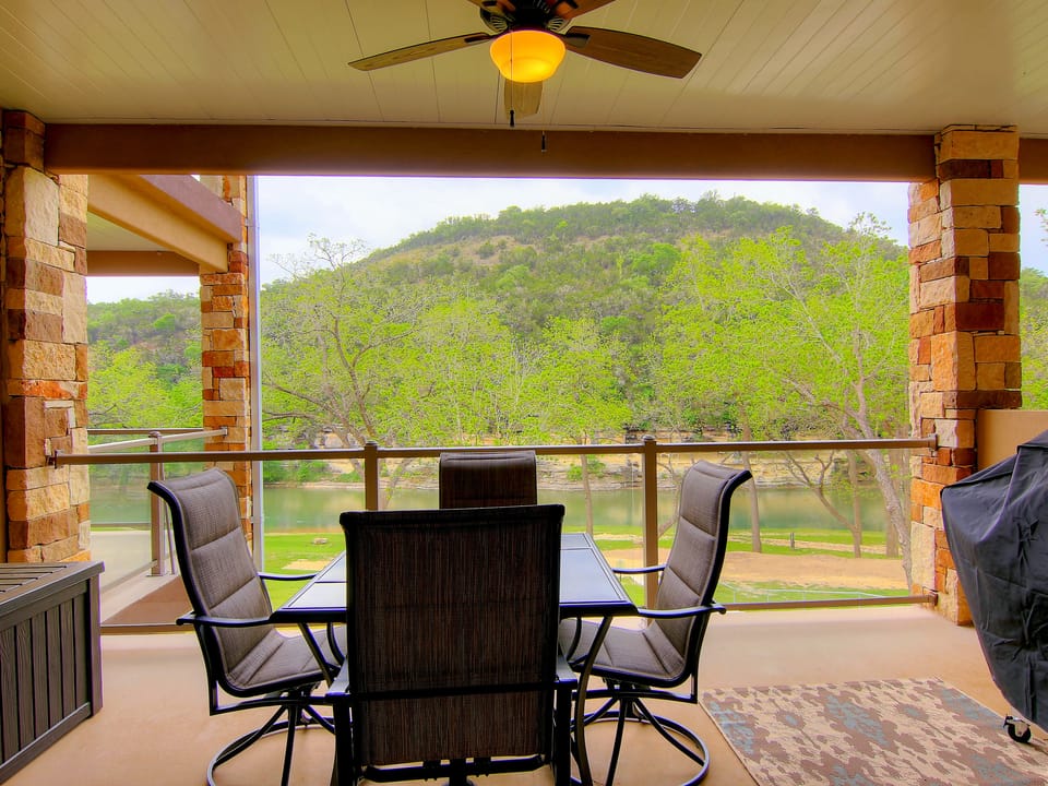 RG 208 Rivendell On The Guadalupe Apartment in Canyon Lake