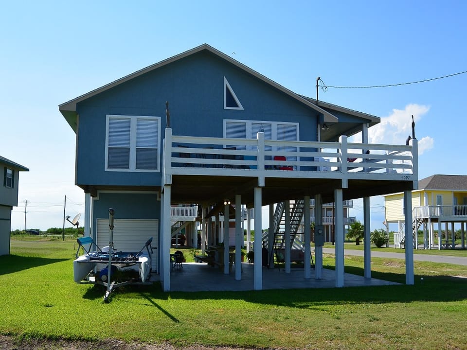 Kokomo Jo's Exterior