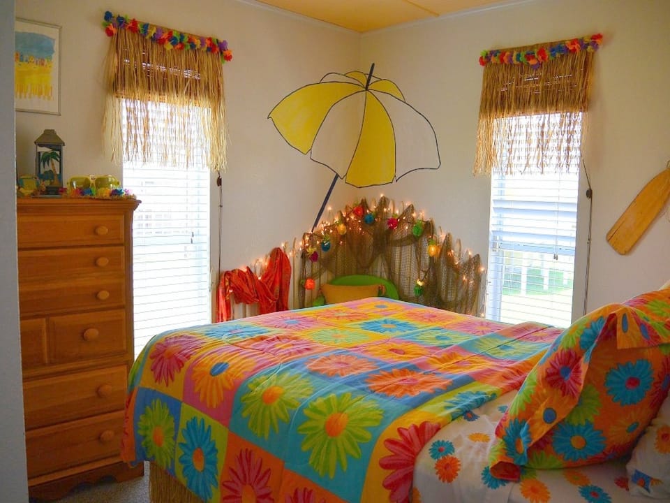 Kokomo Jo's Guest Bedroom 2