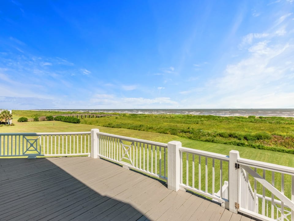 The Ritz of Crystal Beach House in Texas City