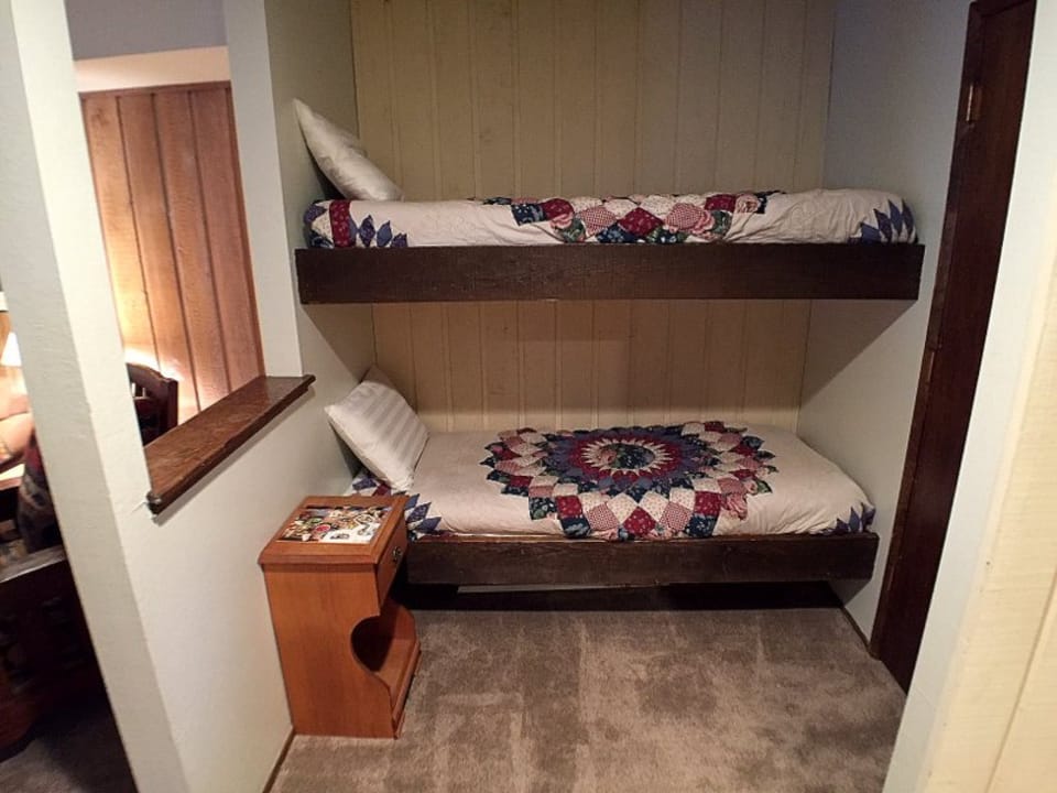 Bunk bed