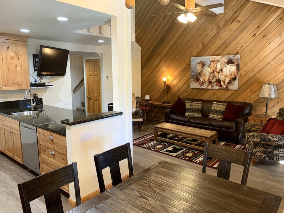 Livingroom pic2