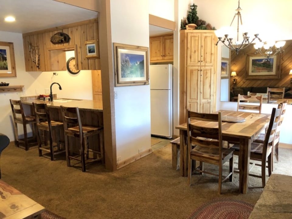Bar and dining area