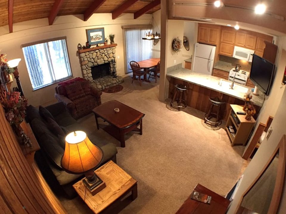Living room Pic2
