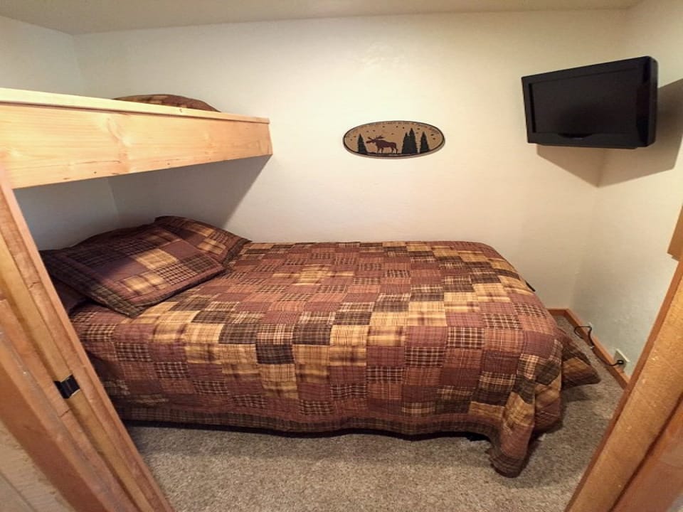 Queen with bunk