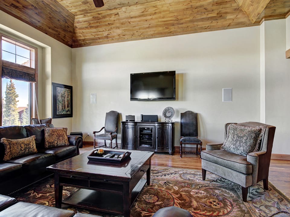 Living Room - Lofty Fox Villa - Breckenridge Vacation Rental