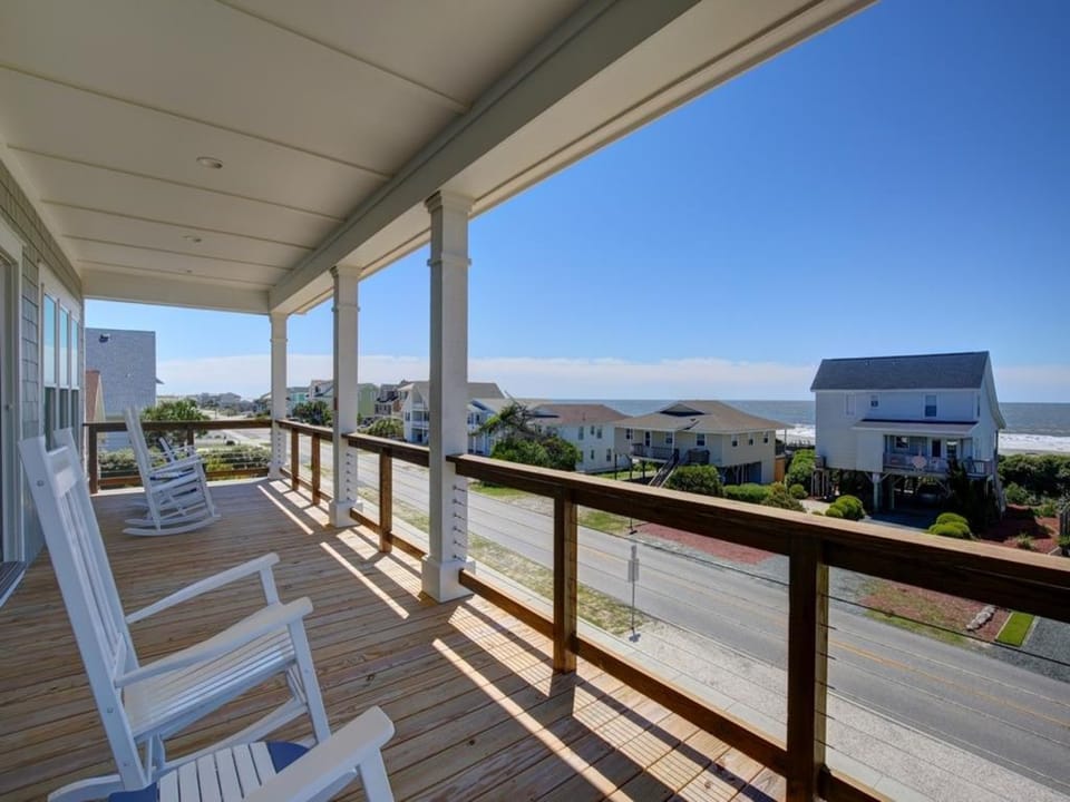 Upper Level Front Porch