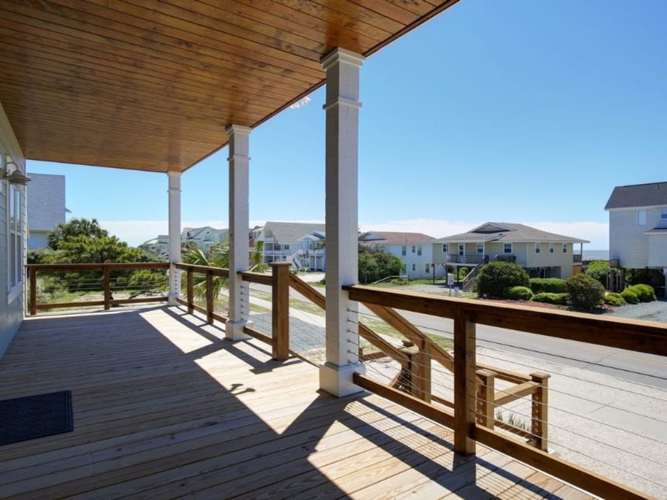 Lower Level Front Porch