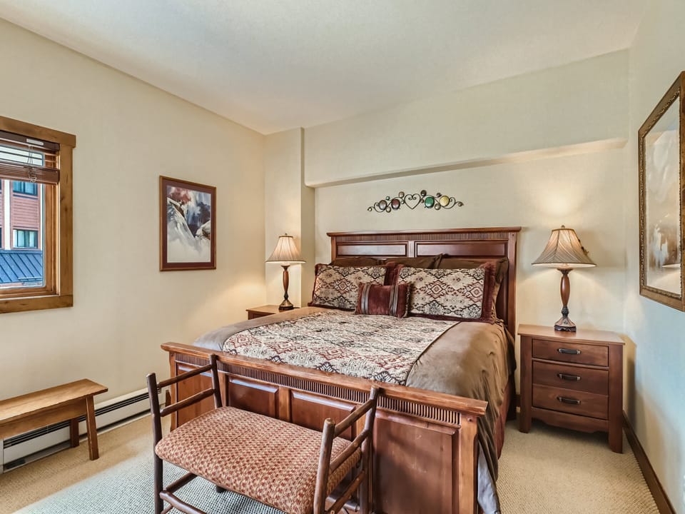 King primary suite