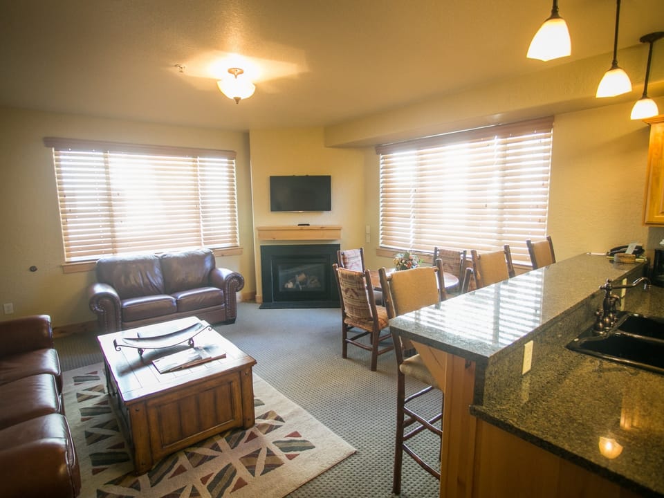Silverado Lodge with Easy Pool Access Save 20% on 7+ Nights! Apartment in Wasatch County