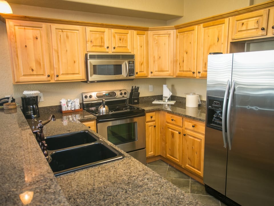 Silverado Lodge with Easy Pool Access Save 20% on 7+ Nights! Apartment in Wasatch County