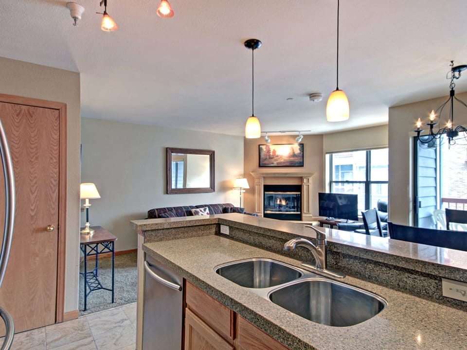 Two Bedroom Condo & Loft in the Heart of Breckenridge Apartment in Breckenridge