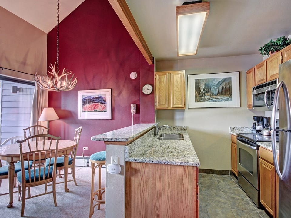 Winter Escape With Loft -Perfect Blend of Mountain &Town Apartment in Breckenridge