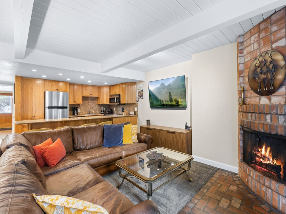 Living Room & Kitchen