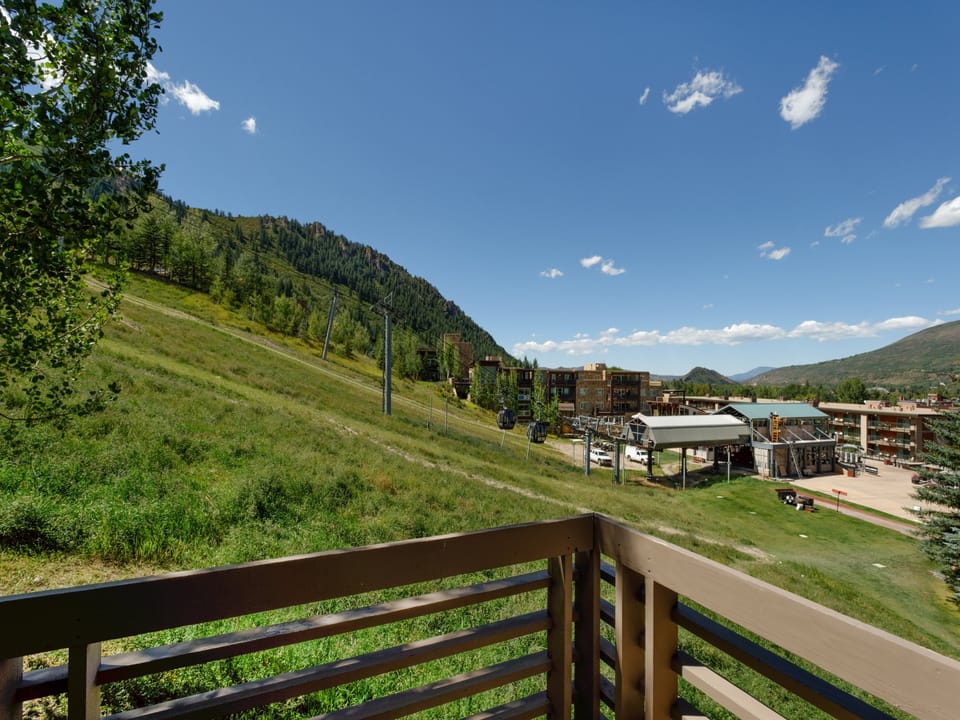 AspenAlps_Room809_HiResE (1)