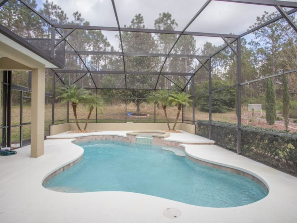 732BD Villa in Four Corners