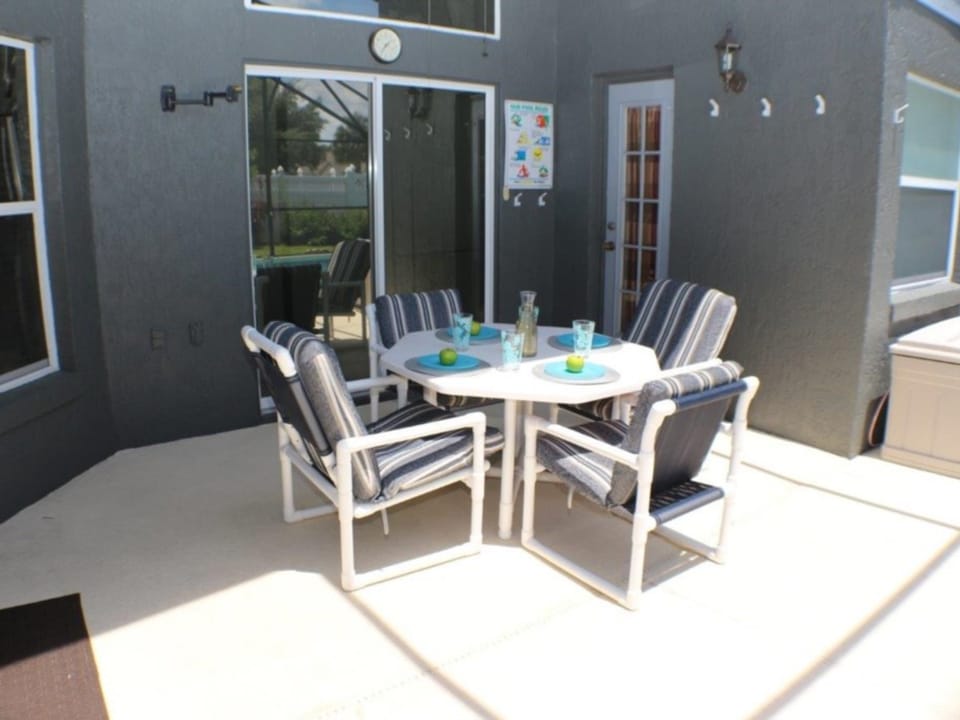 Sun Kissed Delight! Lovely Pool & Spa! House in Four Corners