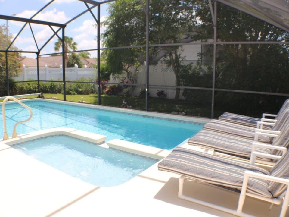 Sun Kissed Delight! Lovely Pool & Spa! House in Four Corners