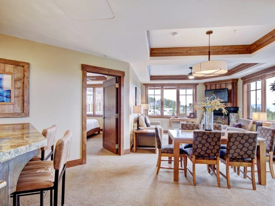 Condo at Base of Peak 8, Steps from Winter Activities Apartment in Breckenridge