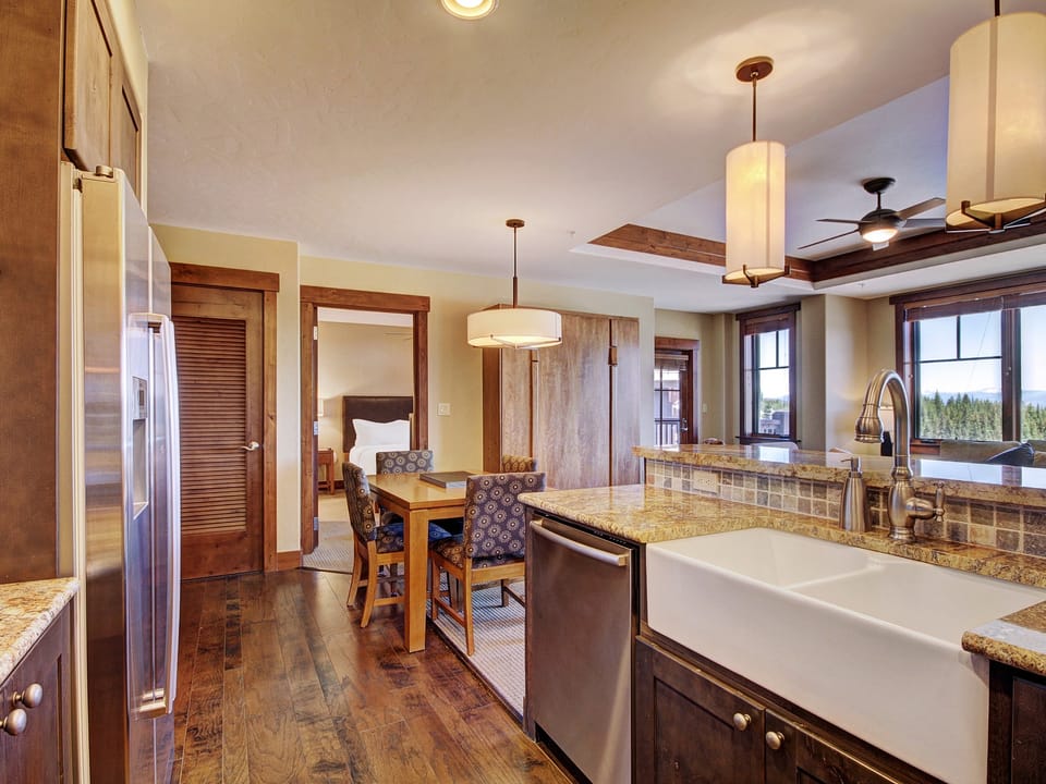 Slopeside Condo at Base of Peak 8, Sleeps 6 Apartment in Breckenridge