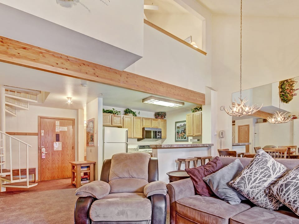 Downtown Breckenridge Studio with Master Loft sleeps 4 Apartment in Breckenridge