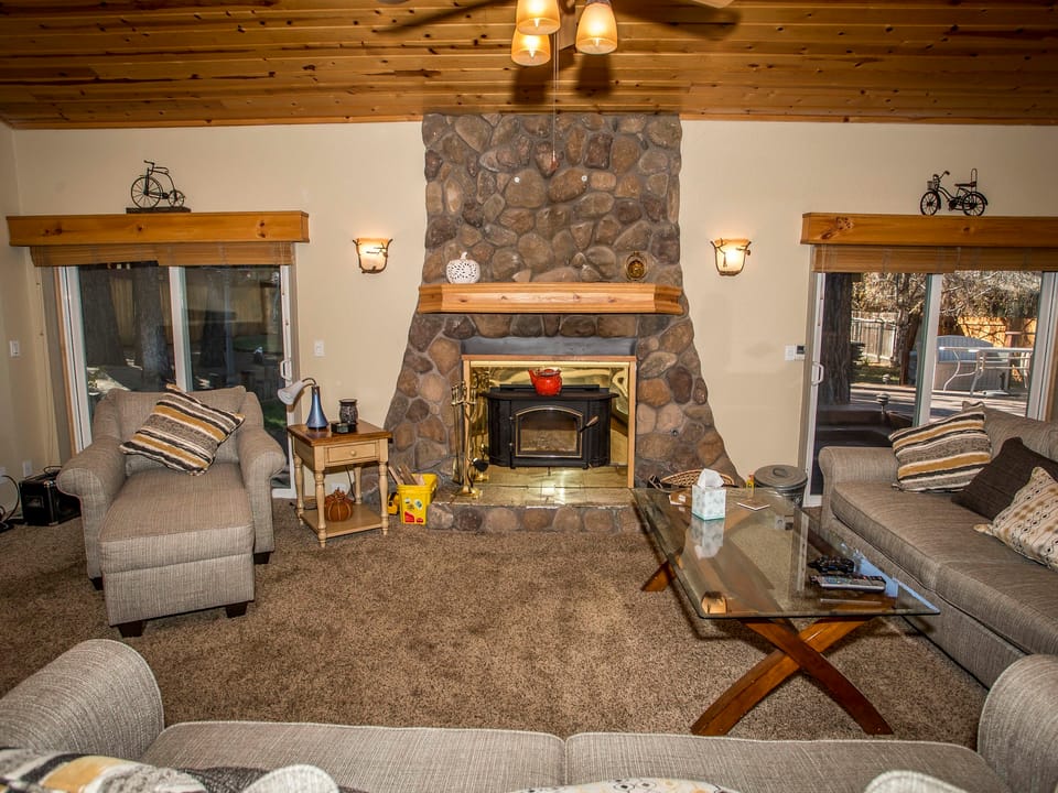 Majestic Pines Apartment in Big Bear