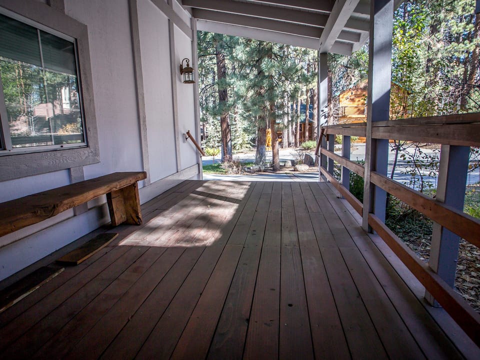 Majestic Pines Apartment in Big Bear