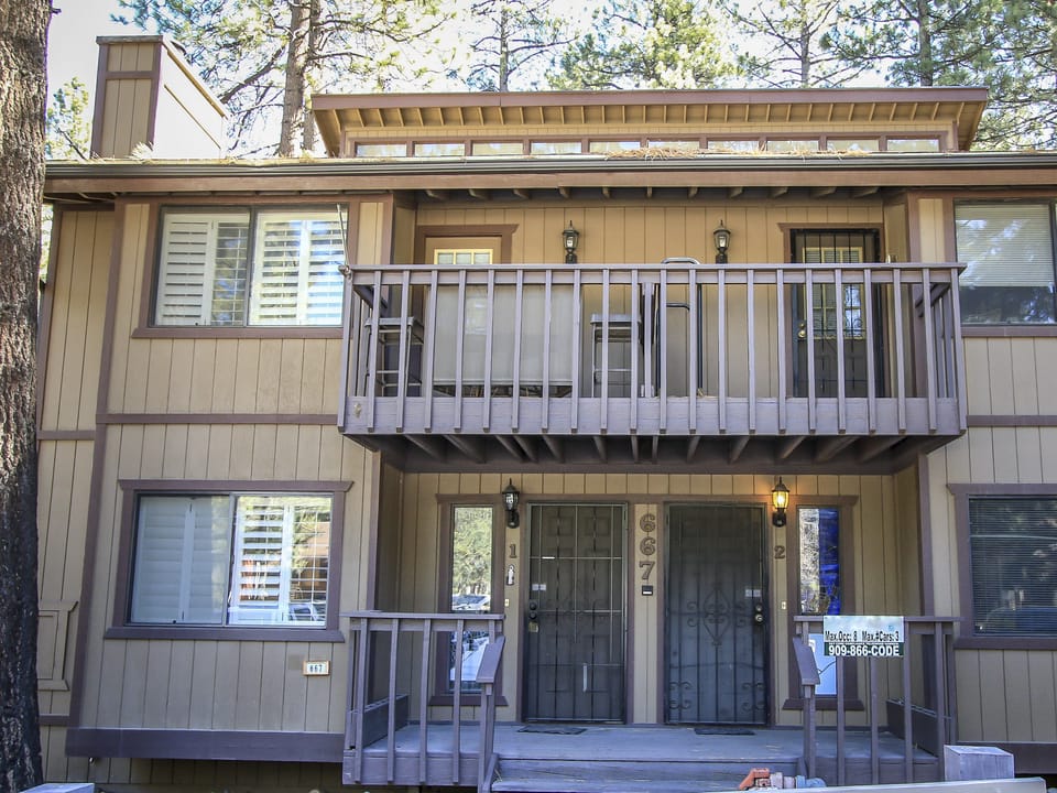 Snow Summit Getaway Apartment in Big Bear