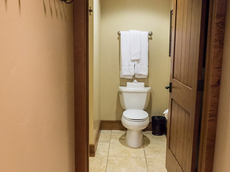 Village Luxury with a View - 1Br/1Ba Apartment in Northstar Drive